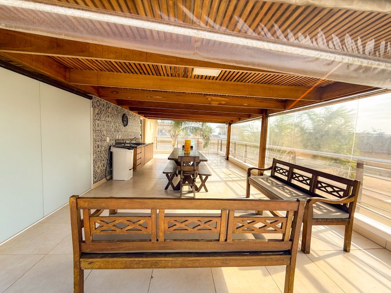 Exclusividade Frente ao Mar: Casa com 5 suites, piscina e Servi&ccedil;o de Praia - LOCA&Ccedil;&Atilde;O  São Sebastião - 