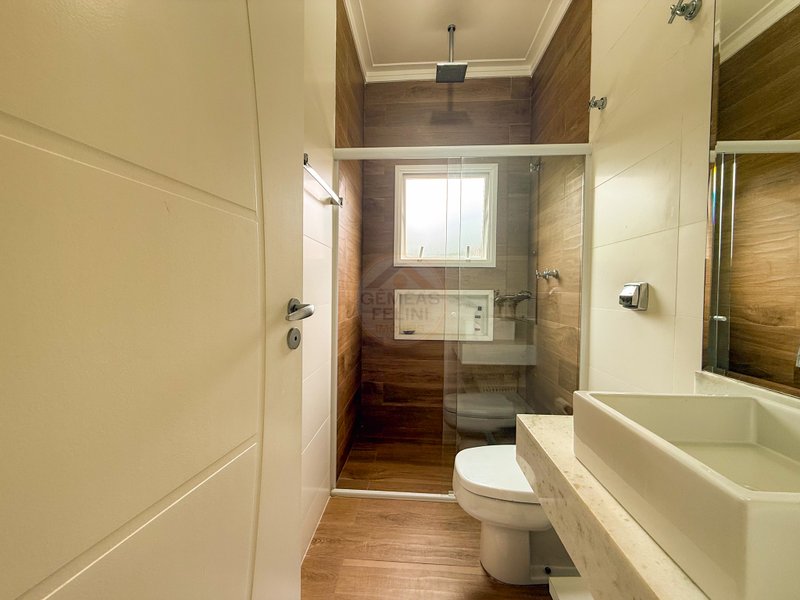 Frente ao Mar: Casa alto padr&atilde;o com Piscina, Sauna e &Aacute;rea Gourmet - VENDA  São Sebastião - 