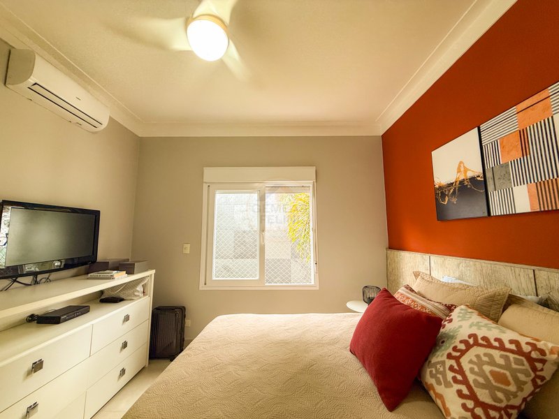 Frente ao Mar: Casa alto padr&atilde;o com Piscina, Sauna e &Aacute;rea Gourmet - VENDA  São Sebastião - 