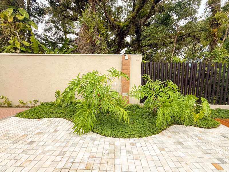 Frente ao Mar: Casa alto padr&atilde;o com Piscina, Sauna e &Aacute;rea Gourmet - VENDA  São Sebastião - 