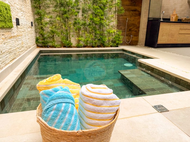 Frente ao Mar: Casa alto padr&atilde;o com Piscina, Sauna e &Aacute;rea Gourmet - VENDA  São Sebastião - 