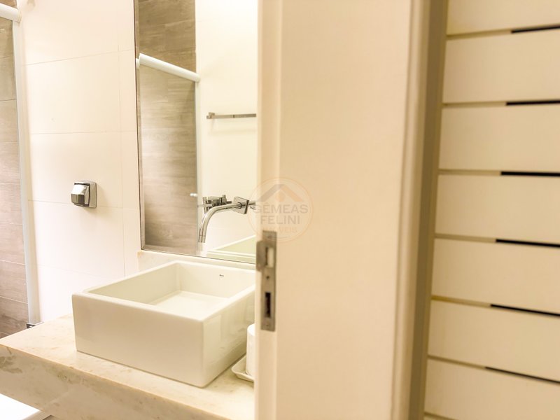 Frente ao Mar: Casa alto padr&atilde;o com Piscina, Sauna e &Aacute;rea Gourmet - VENDA  São Sebastião - 