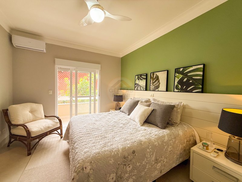 Frente ao Mar: Casa alto padr&atilde;o com Piscina, Sauna e &Aacute;rea Gourmet - VENDA  São Sebastião - 