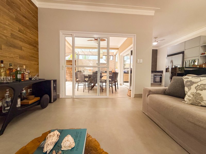 Frente ao Mar: Casa alto padr&atilde;o com Piscina, Sauna e &Aacute;rea Gourmet - VENDA  São Sebastião - 