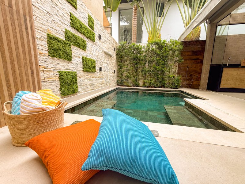 Frente ao Mar: Casa alto padr&atilde;o com Piscina, Sauna e &Aacute;rea Gourmet - VENDA  São Sebastião - 