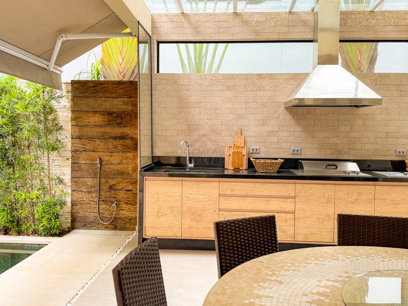 Frente ao Mar: Casa alto padr&atilde;o com Piscina, Sauna e &Aacute;rea Gourmet - VENDA  São Sebastião - 