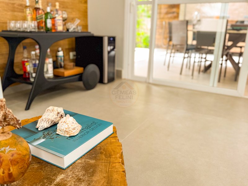 Frente ao Mar: Casa alto padr&atilde;o com Piscina, Sauna e &Aacute;rea Gourmet - VENDA  São Sebastião - 