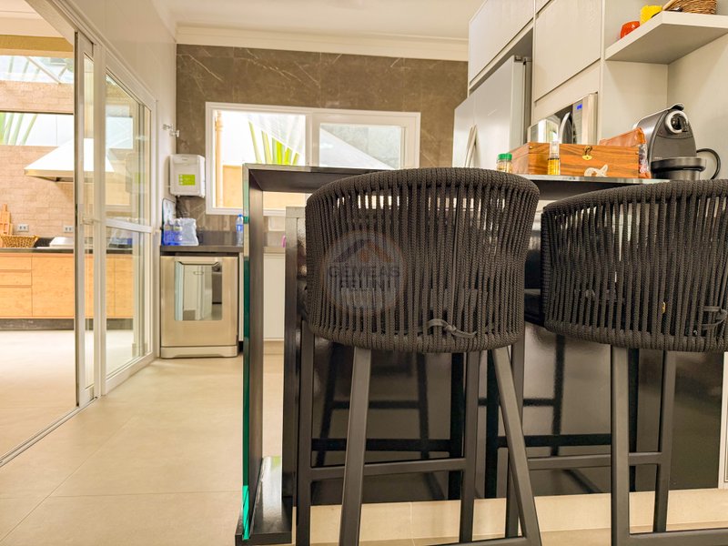 Frente ao Mar: Casa alto padr&atilde;o com Piscina, Sauna e &Aacute;rea Gourmet - VENDA  São Sebastião - 