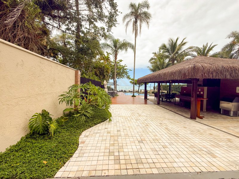 Frente ao Mar: Casa alto padr&atilde;o com Piscina, Sauna e &Aacute;rea Gourmet - VENDA  São Sebastião - 
