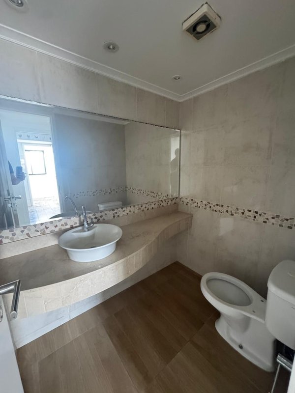 4 quartos (3 su&iacute;tes amplas). 158m&sup2;. Varanda. Depend&ecirc;ncia completa. 3 vagas de garagem Rua Professor José Brandão Recife - 