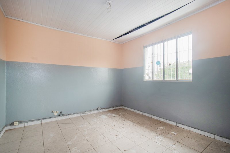 ALUGA-SE GALP&Atilde;O/DEP&Oacute;SITO/ARMAZ&Eacute;M COM 3 QUARTOS E 2 BANHEIROS 180 M&sup2; Rua Américo Brasiliense São Paulo - 