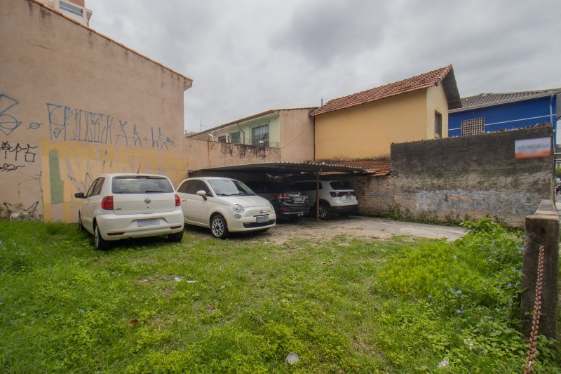 ALUGA-SE GALP&Atilde;O/DEP&Oacute;SITO/ARMAZ&Eacute;M COM 3 QUARTOS E 2 BANHEIROS 180 M&sup2; Rua Américo Brasiliense São Paulo - 