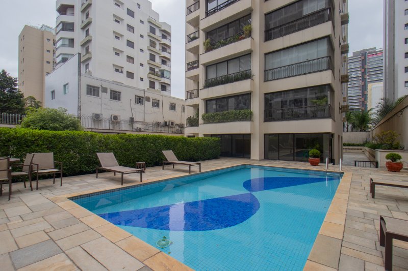 ALUGA-SE LINDO APARTAMENTO - 4 QUARTOS &ndash; 3 VAGAS - 250 M&sup2; Rua Otávio Tarquínio de Sousa São Paulo - 