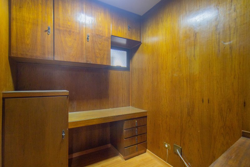 ALUGA-SE LINDO APARTAMENTO - 4 QUARTOS &ndash; 3 VAGAS - 250 M&sup2; Rua Otávio Tarquínio de Sousa São Paulo - 