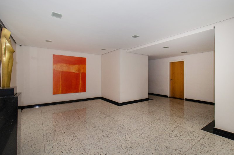 ALUGA-SE LINDO APARTAMENTO - 4 QUARTOS &ndash; 3 VAGAS - 250 M&sup2; Rua Otávio Tarquínio de Sousa São Paulo - 