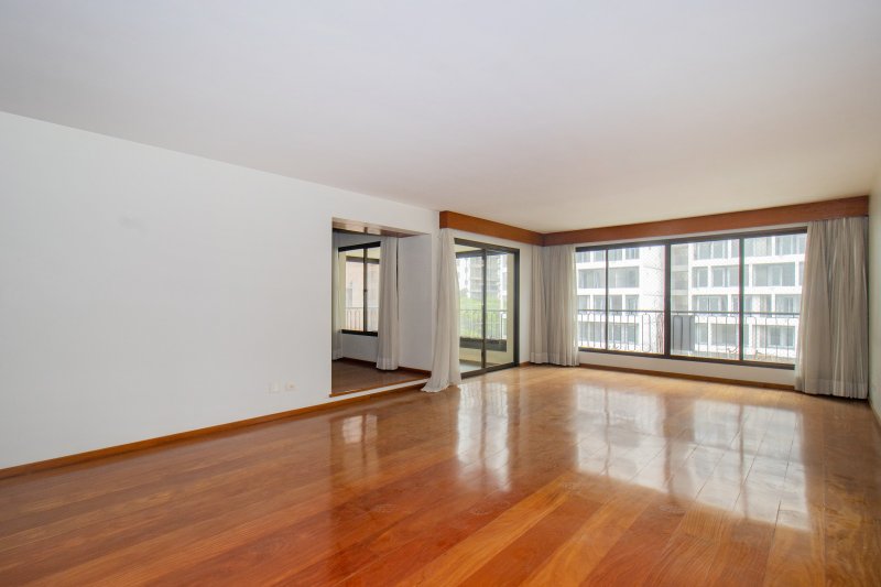 ALUGA-SE LINDO APARTAMENTO - 4 QUARTOS &ndash; 3 VAGAS - 250 M&sup2; Rua Otávio Tarquínio de Sousa São Paulo - 