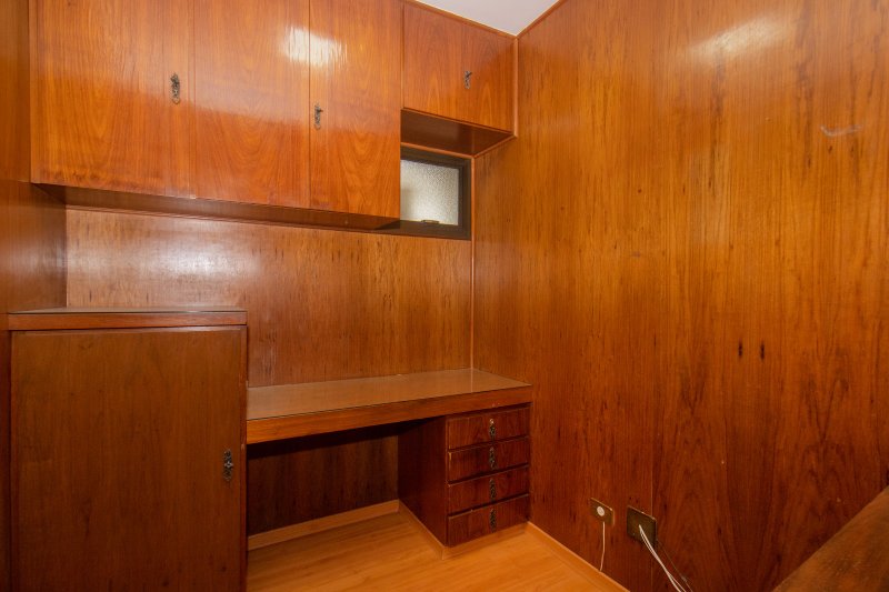 ALUGA-SE LINDO APARTAMENTO - 4 QUARTOS &ndash; 3 VAGAS - 250 M&sup2; Rua Otávio Tarquínio de Sousa São Paulo - 