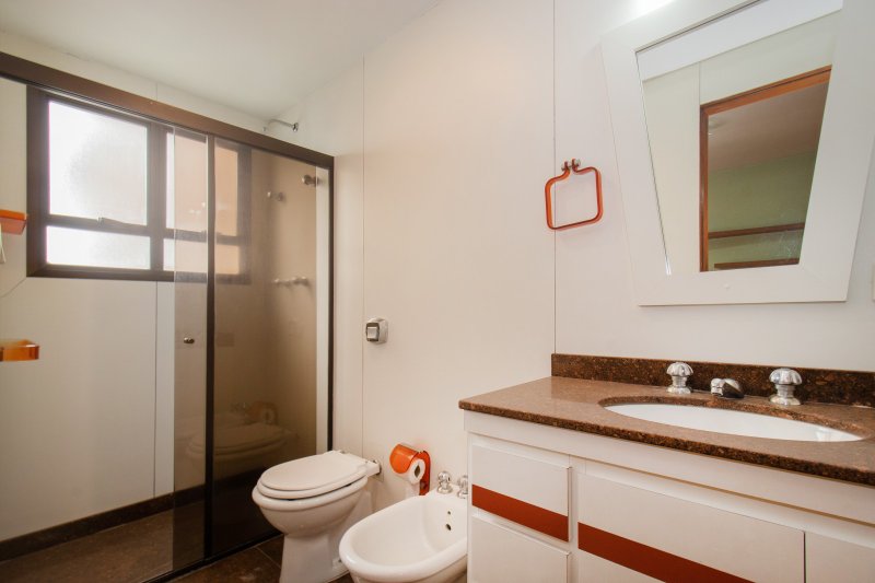 ALUGA-SE LINDO APARTAMENTO - 4 QUARTOS &ndash; 3 VAGAS - 250 M&sup2; Rua Otávio Tarquínio de Sousa São Paulo - 