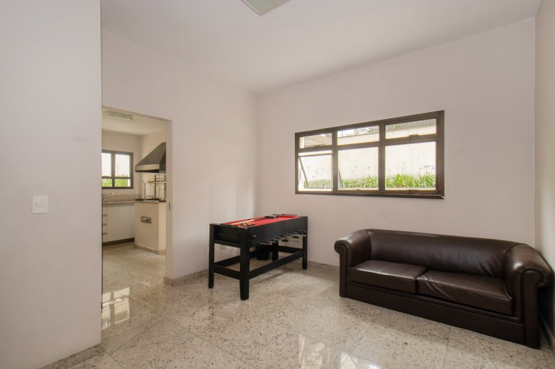 ALUGA-SE LINDO APARTAMENTO - 4 QUARTOS &ndash; 3 VAGAS - 250 M&sup2; Rua Otávio Tarquínio de Sousa São Paulo - 