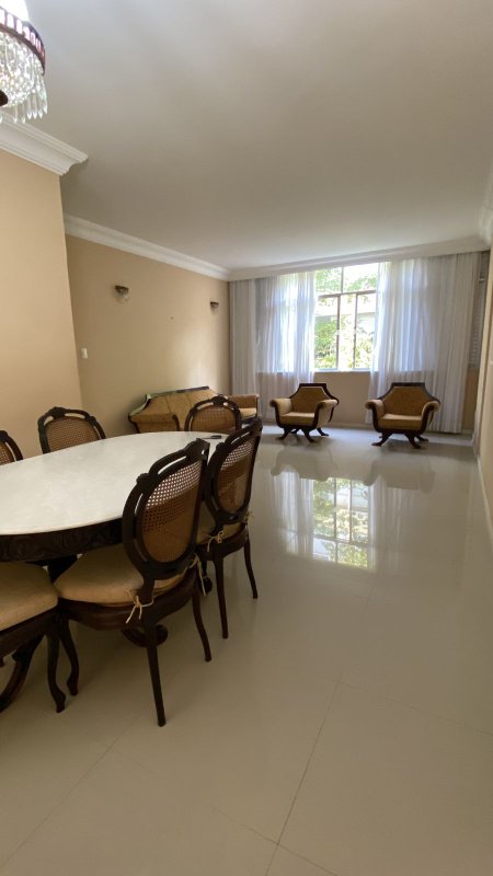 APARTAMENTO AMPLO 3 QUARTOS BANHEIRO SOCIAL DEPEND&Ecirc;NCIA COMPLETA GARAGEM &Agrave; VENDA NA BARRA! Rua Augusto Frederico Schmith Salvador - 