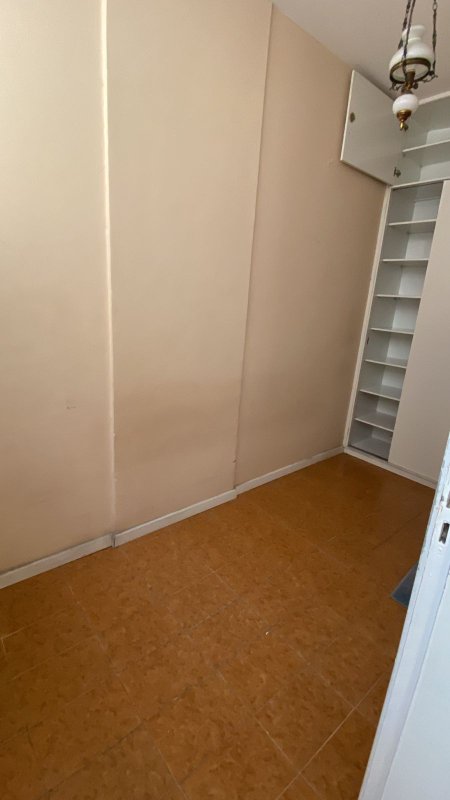 APARTAMENTO AMPLO 3 QUARTOS BANHEIRO SOCIAL DEPEND&Ecirc;NCIA COMPLETA GARAGEM &Agrave; VENDA NA BARRA! Rua Augusto Frederico Schmith Salvador - 