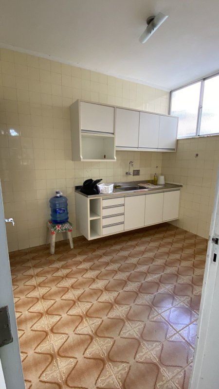 APARTAMENTO AMPLO 3 QUARTOS BANHEIRO SOCIAL DEPEND&Ecirc;NCIA COMPLETA GARAGEM &Agrave; VENDA NA BARRA! Rua Augusto Frederico Schmith Salvador - 