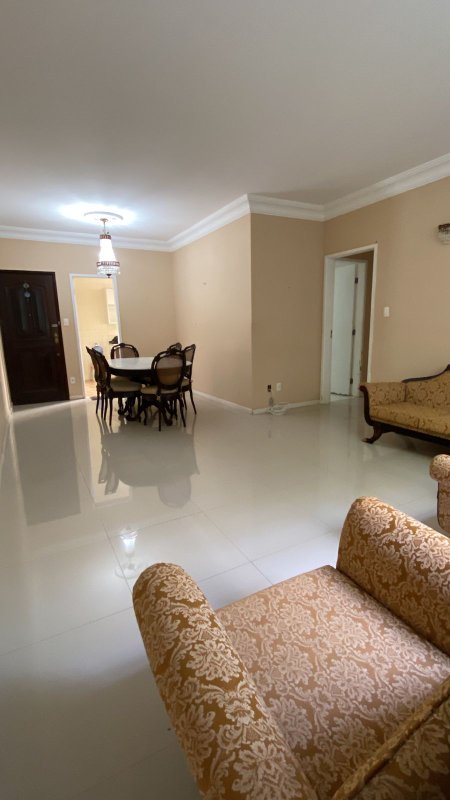 APARTAMENTO AMPLO 3 QUARTOS BANHEIRO SOCIAL DEPEND&Ecirc;NCIA COMPLETA GARAGEM &Agrave; VENDA NA BARRA! Rua Augusto Frederico Schmith Salvador - 