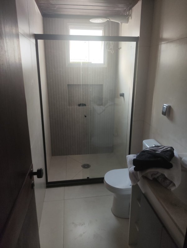 APARTAMENTO 3 QUARTOS  VARANDA DEPEND&Ecirc;NCIA COMPLETA GARAGEM PARA 2 CARROS &Agrave; VENDA NA GRA&Ccedil;A Rua Engenheiro Celso Torres Salvador - 