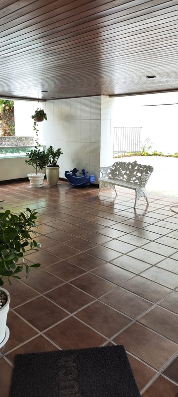 APARTAMENTO 3 QUARTOS  VARANDA DEPEND&Ecirc;NCIA COMPLETA GARAGEM PARA 2 CARROS &Agrave; VENDA NA GRA&Ccedil;A Rua Engenheiro Celso Torres Salvador - 