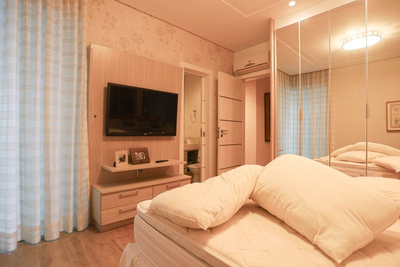 Belo Apartamento Frente Mar com 4 suítes no Residencial Villa dos Corais Av. Beira Mar Itapema - 