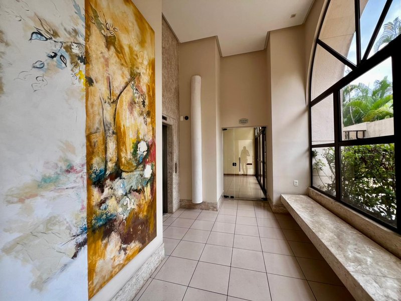 APARTAMENTO 3 QUARTOS 2 SU&Iacute;TES VARANDA LAVABO PISCINA SAUNA 2 GARAGENS &Agrave; VENDA NA GRA&Ccedil;A! Rua da Graça Salvador - 