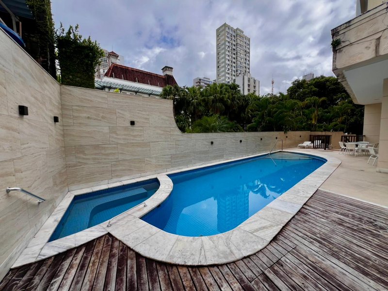 APARTAMENTO 3 QUARTOS 2 SU&Iacute;TES VARANDA LAVABO PISCINA SAUNA 2 GARAGENS &Agrave; VENDA NA GRA&Ccedil;A! Rua da Graça Salvador - 