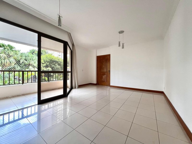 APARTAMENTO 3 QUARTOS 2 SU&Iacute;TES VARANDA LAVABO PISCINA SAUNA 2 GARAGENS &Agrave; VENDA NA GRA&Ccedil;A! Rua da Graça Salvador - 