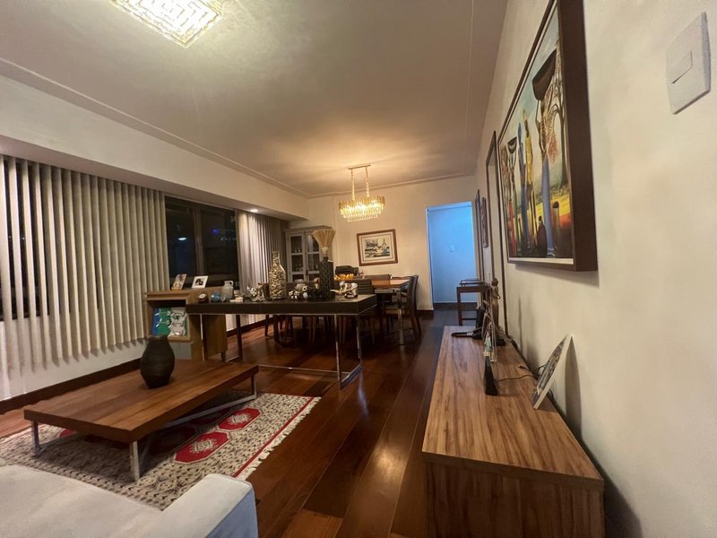 APARTAMENTO VISTA MAR PARCIAL 2 QUARTOS SU&Iacute;TE GABINETE GARAGEM &Agrave; VENDA NA GRA&Ccedil;A! Rua Humberto de Campos Salvador - 