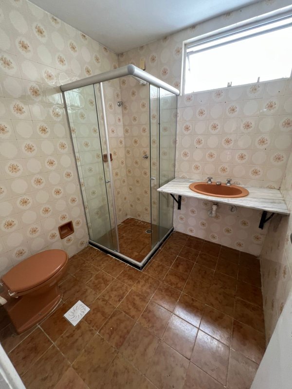 APARTAMENTO 2 QUARTOS SU&Iacute;TE GABINETE SALA INTEGRADA &Aacute; VARANDA &Agrave; VENDA NO CANDEAL! Rua Alexandrina Ramalho Salvador - 