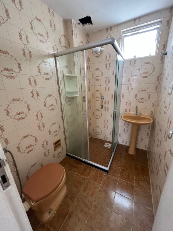 APARTAMENTO 2 QUARTOS SU&Iacute;TE GABINETE SALA INTEGRADA &Aacute; VARANDA &Agrave; VENDA NO CANDEAL! Rua Alexandrina Ramalho Salvador - 