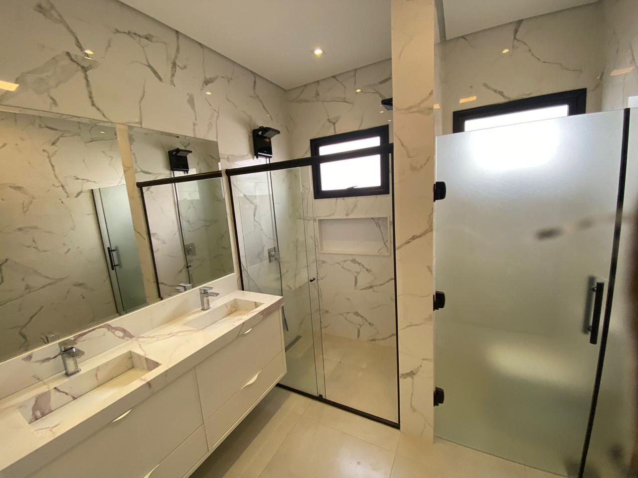 Casa com 3 dormit&oacute;rios,250 m&sup2; - Alphaville Nova Esplanada IV - Votorantim - SP Alameda Nova Zelândia Votorantim - 