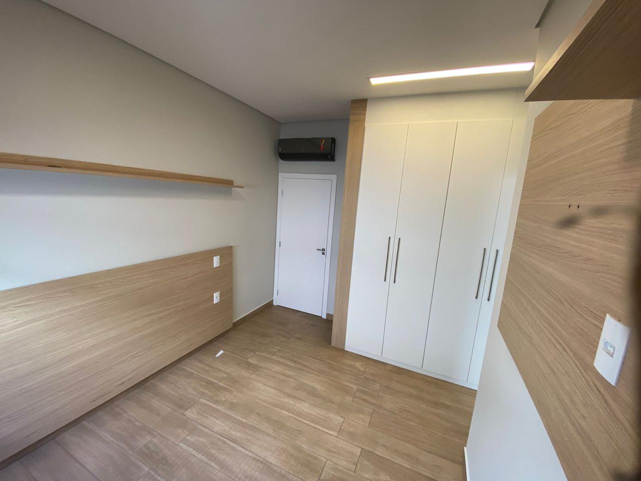 Casa com 3 dormit&oacute;rios,250 m&sup2; - Alphaville Nova Esplanada IV - Votorantim - SP Alameda Nova Zelândia Votorantim - 