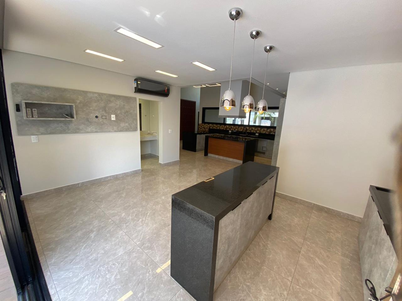 Casa com 3 dormit&oacute;rios,250 m&sup2; - Alphaville Nova Esplanada IV - Votorantim - SP Alameda Nova Zelândia Votorantim - 