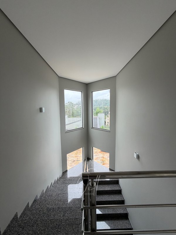 Casa no Condomínio Swiss Park em SBC  - 530m2 -  03 Suítes amplas - 06 vagas Avenida Omar Daibert São Bernardo do Campo - 