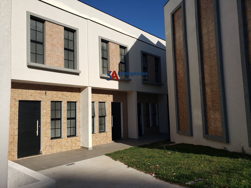 SOBRADO EM CONDOMÍNIO JARDIM EUROPA – SOROCABA Rua Finlândia Sorocaba - 