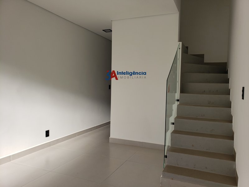 SOBRADO EM CONDOMÍNIO JARDIM EUROPA – SOROCABA Rua Finlândia Sorocaba - 