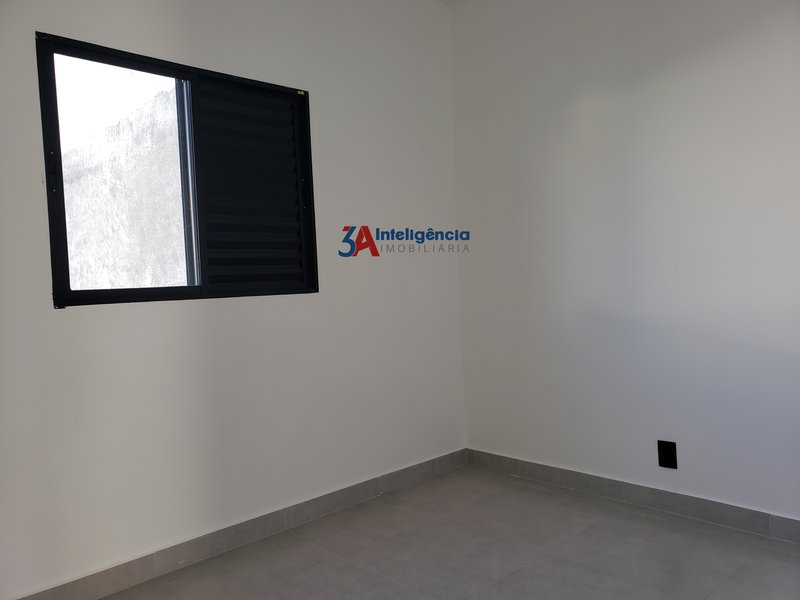 SOBRADO EM CONDOMÍNIO JARDIM EUROPA – SOROCABA Rua Finlândia Sorocaba - 