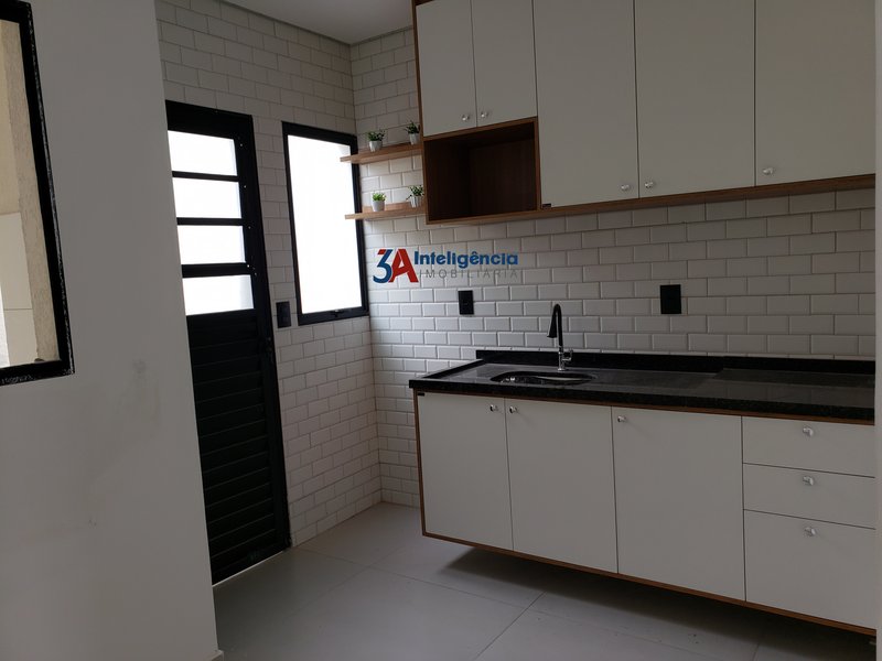 SOBRADO EM CONDOMÍNIO JARDIM EUROPA – SOROCABA Rua Finlândia Sorocaba - 