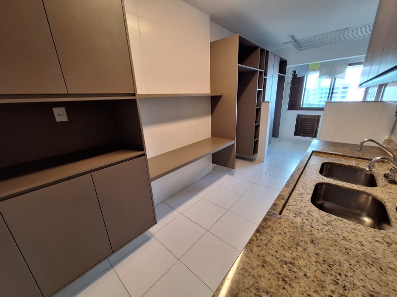 APARTAMENTO ALTO PADR&Atilde;O 4 SU&Iacute;TES CLOSETS VARANDA GOURMET ACADEMIA 3 GARAGENS VENDA GRA&Ccedil;A! Rua Manoel Barreto Salvador - 