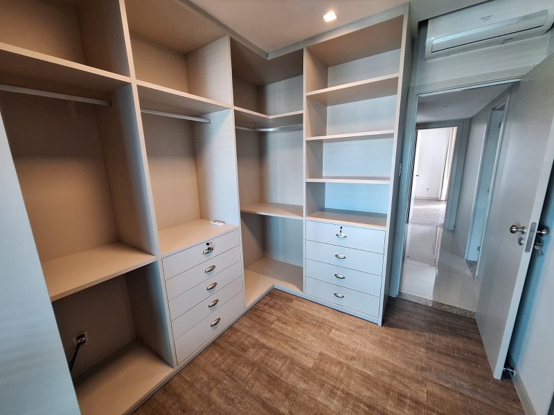 APARTAMENTO ALTO PADR&Atilde;O 4 SU&Iacute;TES CLOSETS VARANDA GOURMET ACADEMIA 3 GARAGENS VENDA GRA&Ccedil;A! Rua Manoel Barreto Salvador - 