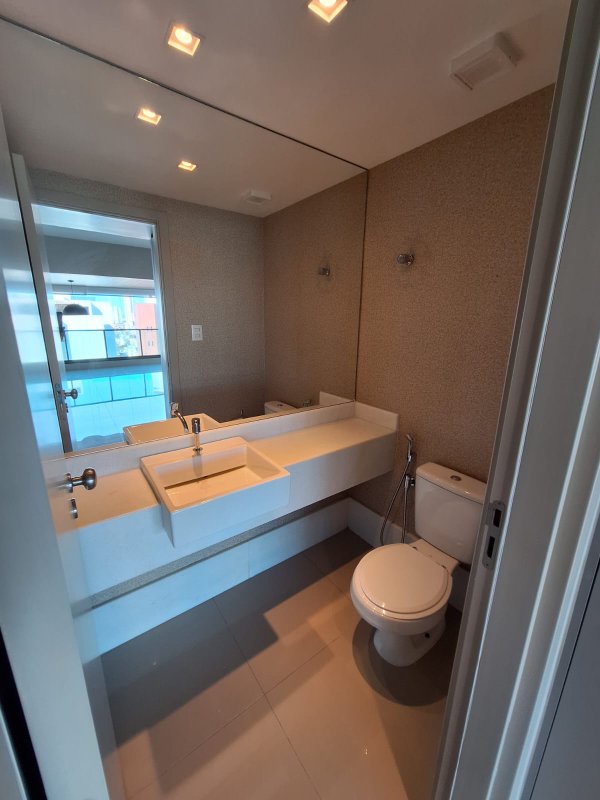 APARTAMENTO ALTO PADR&Atilde;O 4 SU&Iacute;TES CLOSETS VARANDA GOURMET ACADEMIA 3 GARAGENS VENDA GRA&Ccedil;A! Rua Manoel Barreto Salvador - 