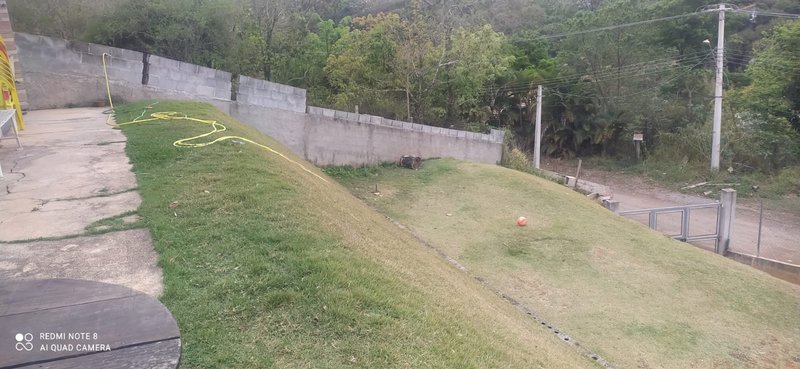 Casa com vista para a represa à venda no Jd. Rosa Helena  Igaratá - 