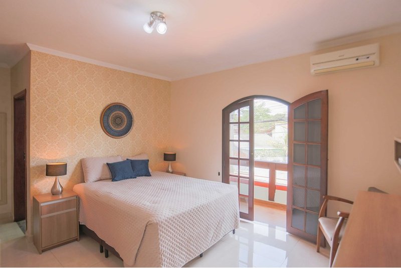 Casa &agrave; venda, 136m - 2 Dorm. 1 su&iacute;te - 2 vagas, espa&ccedil;o gourmet com churrasqueira - R$ 460k Avenida Padre Joaquim Gonçalves Pacheco Sorocaba - 