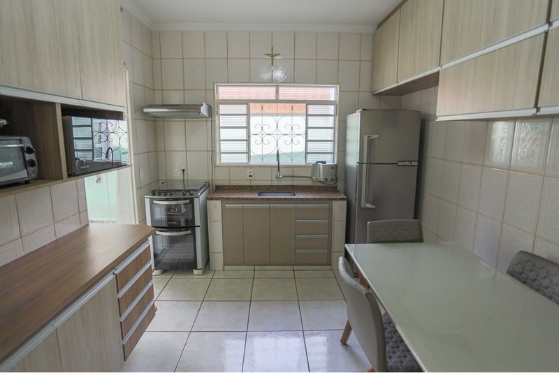Casa &agrave; venda, 136m - 2 Dorm. 1 su&iacute;te - 2 vagas, espa&ccedil;o gourmet com churrasqueira - R$ 460k Avenida Padre Joaquim Gonçalves Pacheco Sorocaba - 